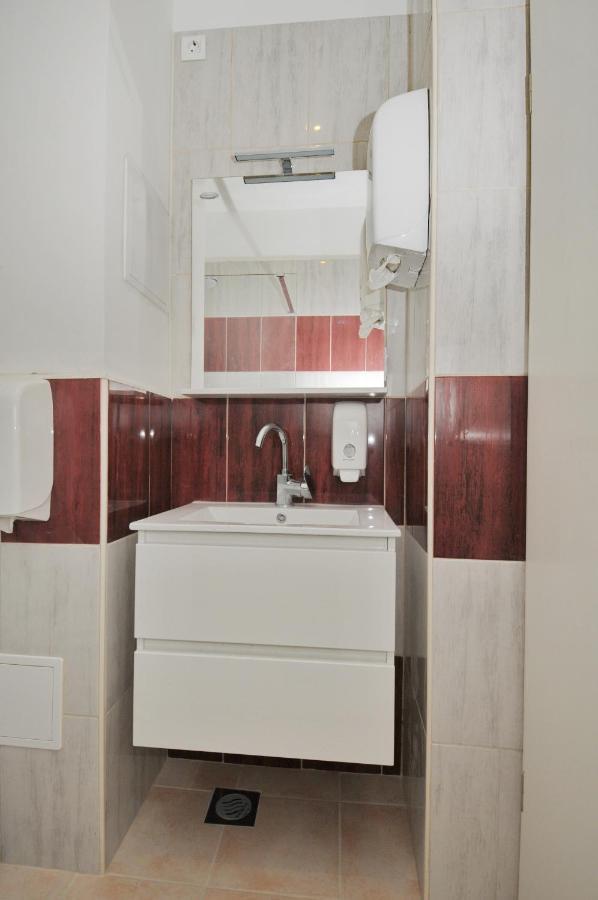Oasis Hostel Σπλιτ Εξωτερικό φωτογραφία