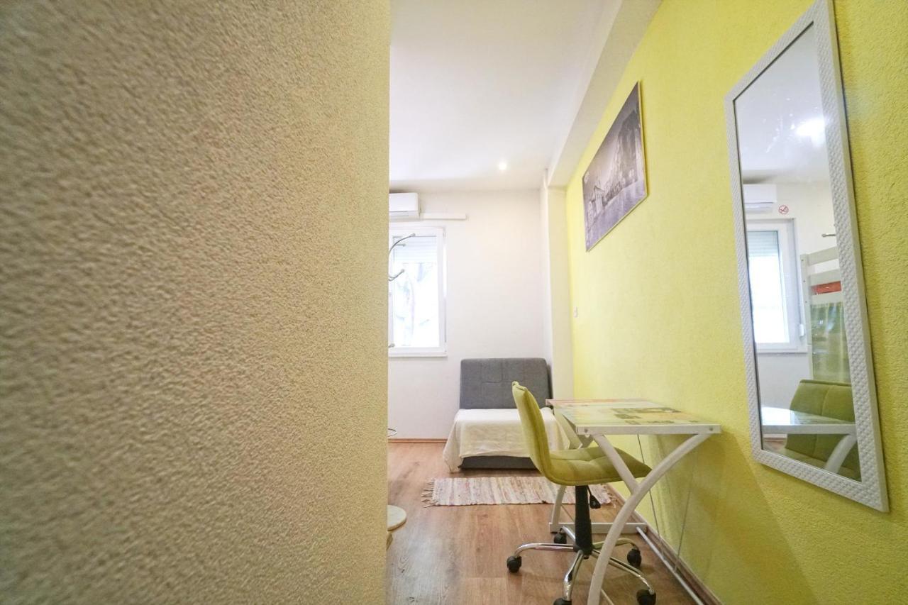 Oasis Hostel Σπλιτ Εξωτερικό φωτογραφία